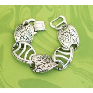 Vintage Dainty Art Nouveau DNA Style Silver Tone Bracelet 7 inch - W17